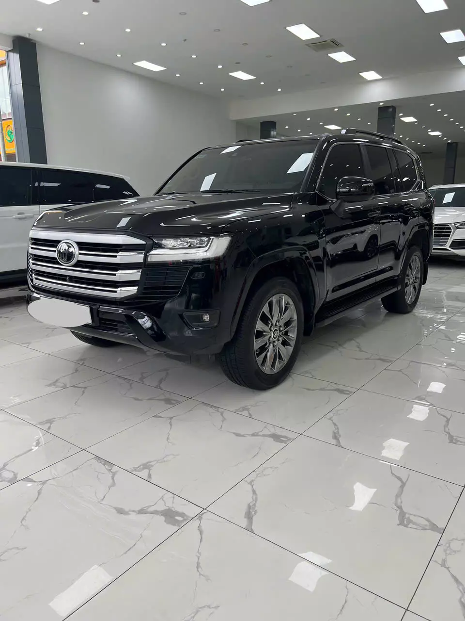 Cần bán Toyota Land Cruiser LC300 màu Đen nội thất Kem xe sản xuất năm 2022 đăng ký cá nhân-1