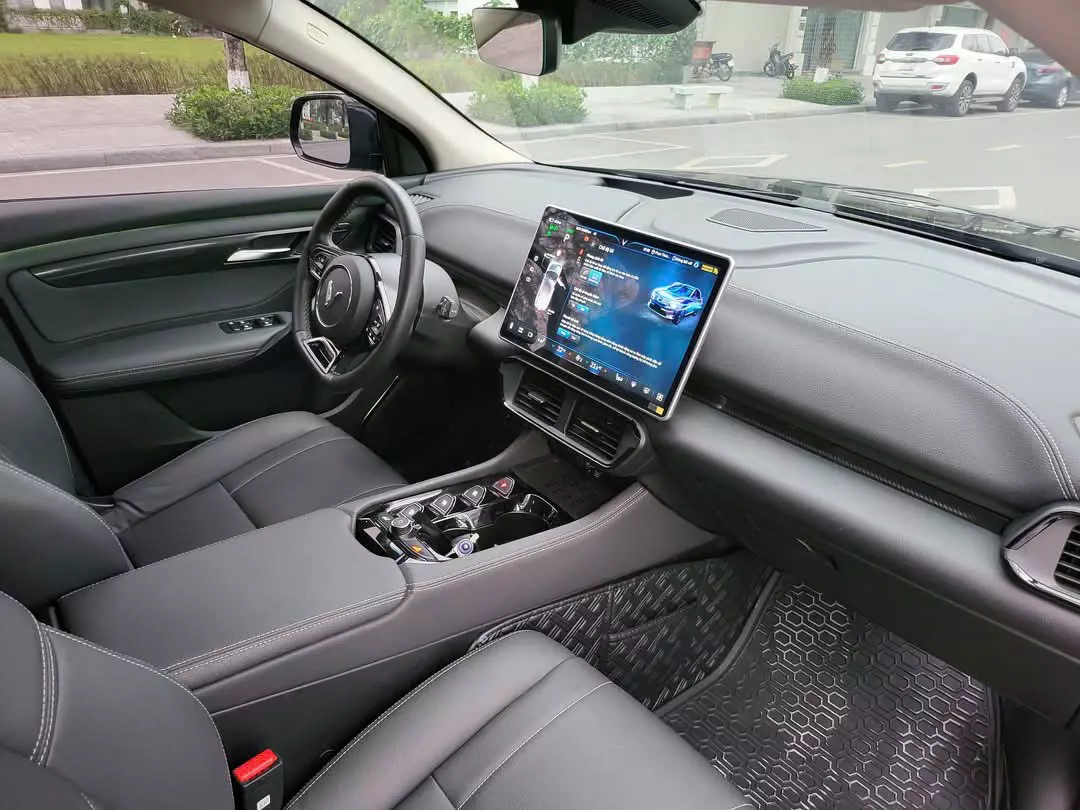 VINFAST VF8 - SỞ HỮU NGAY ĐỂ TẬN HƯỞNG ƯU ĐÃI THUẾ KHỦNG!-1