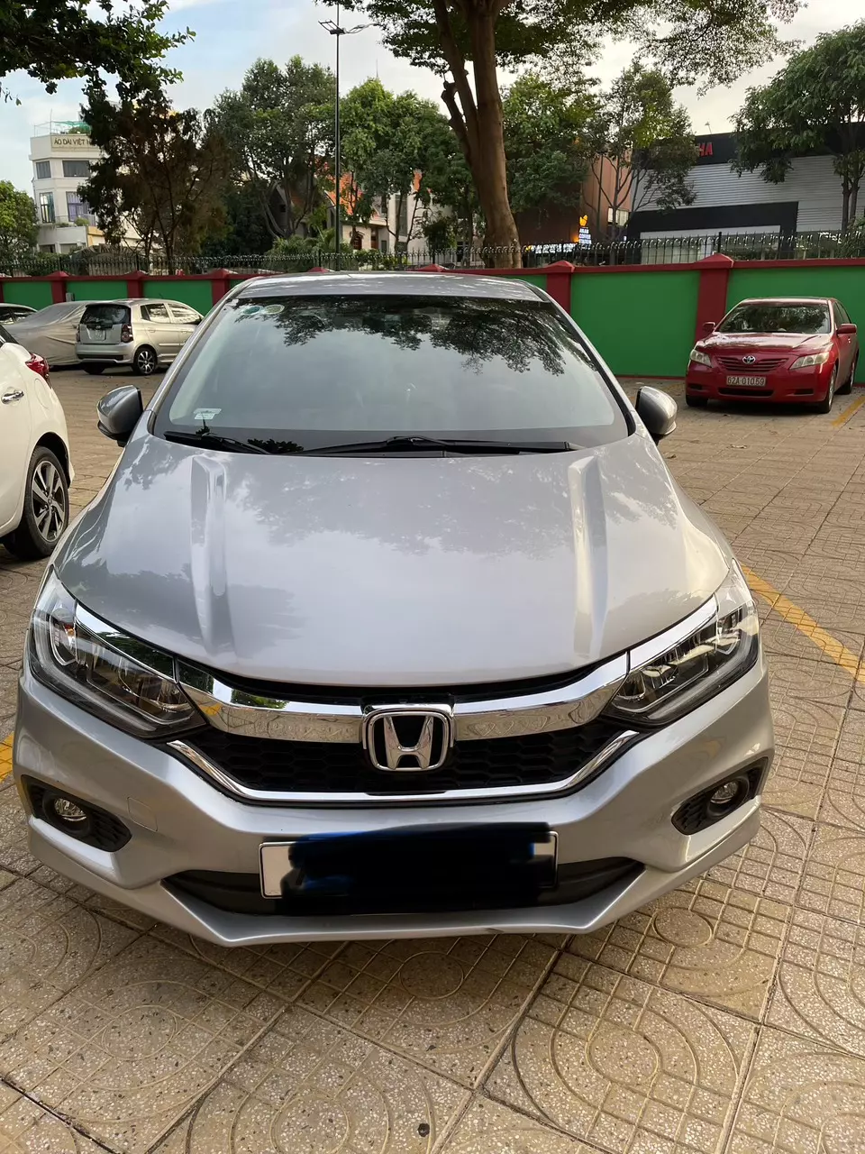 Bán dùm hàng xóm honda city top 2018 ODO chưa tới 70k km-4