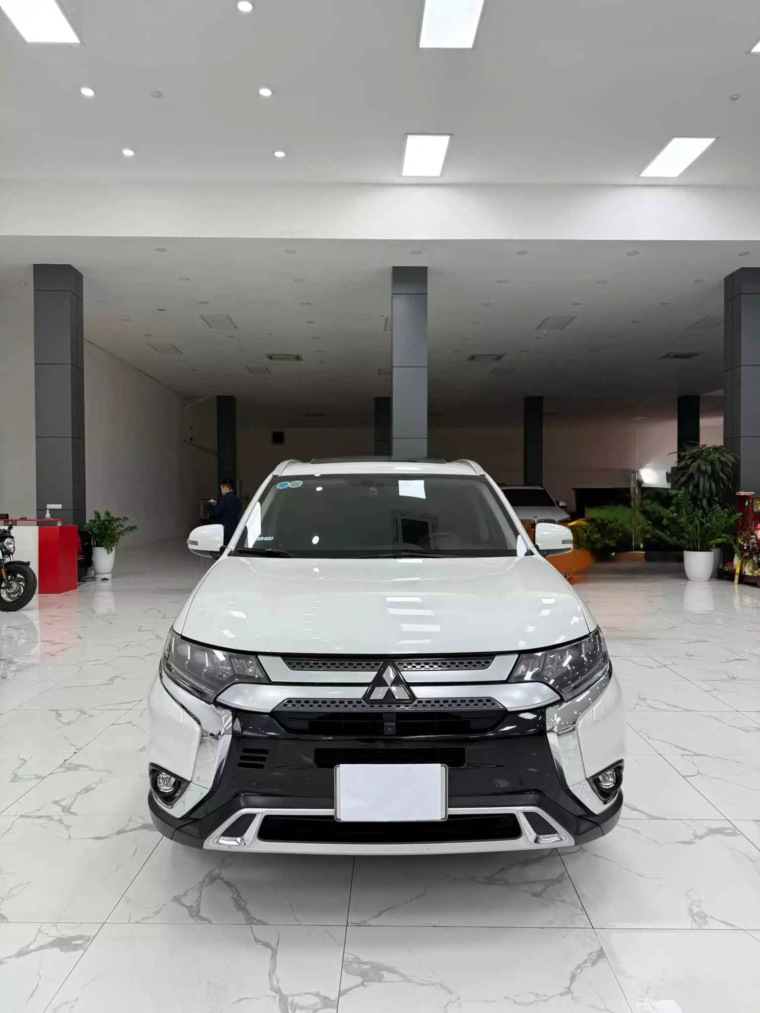 Bán Mitsubishi Outlander Premium 2.0 CVT sản xuất 2020-0