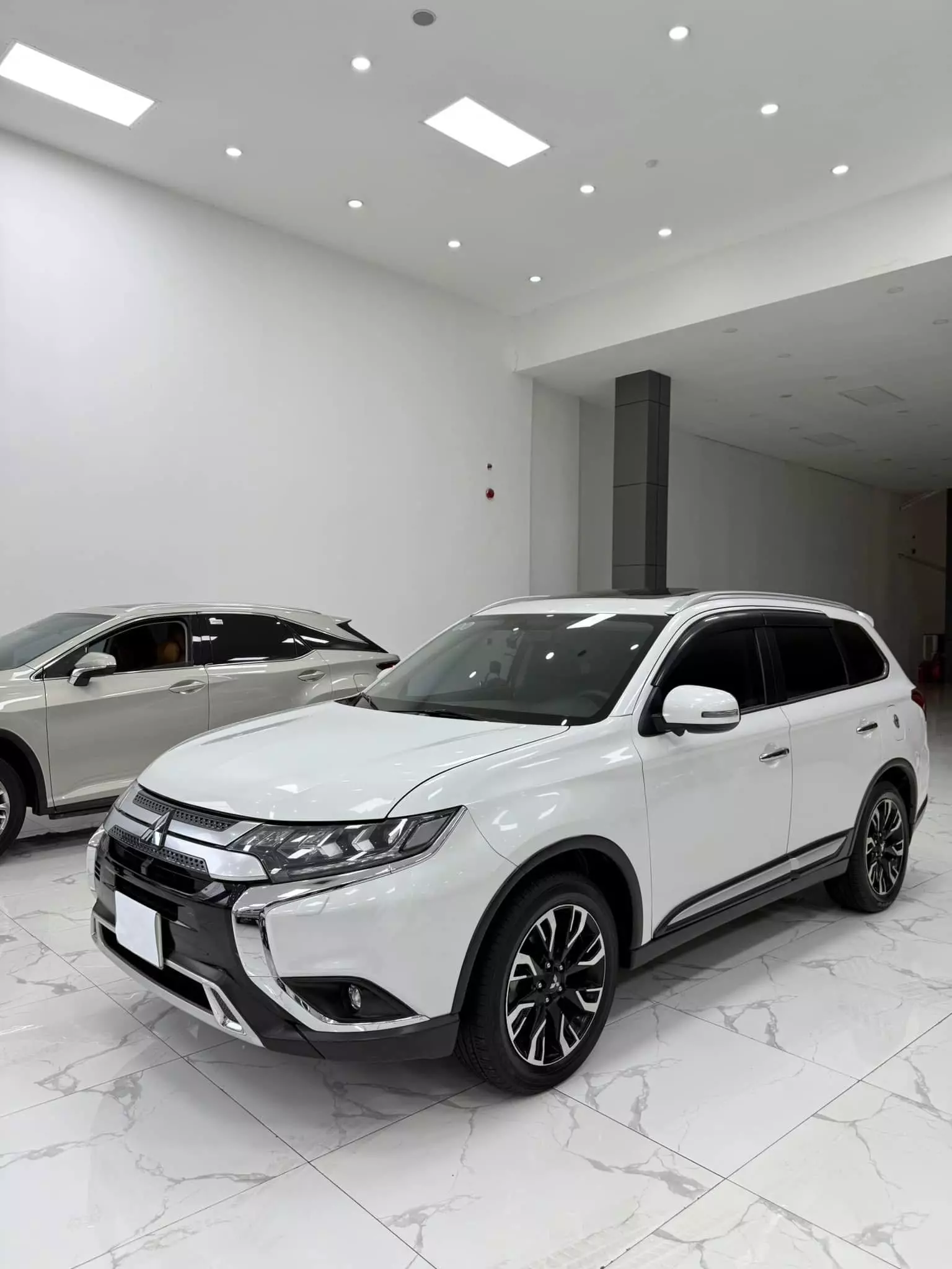 Bán Mitsubishi Outlander Premium 2.0 CVT sản xuất 2020-3