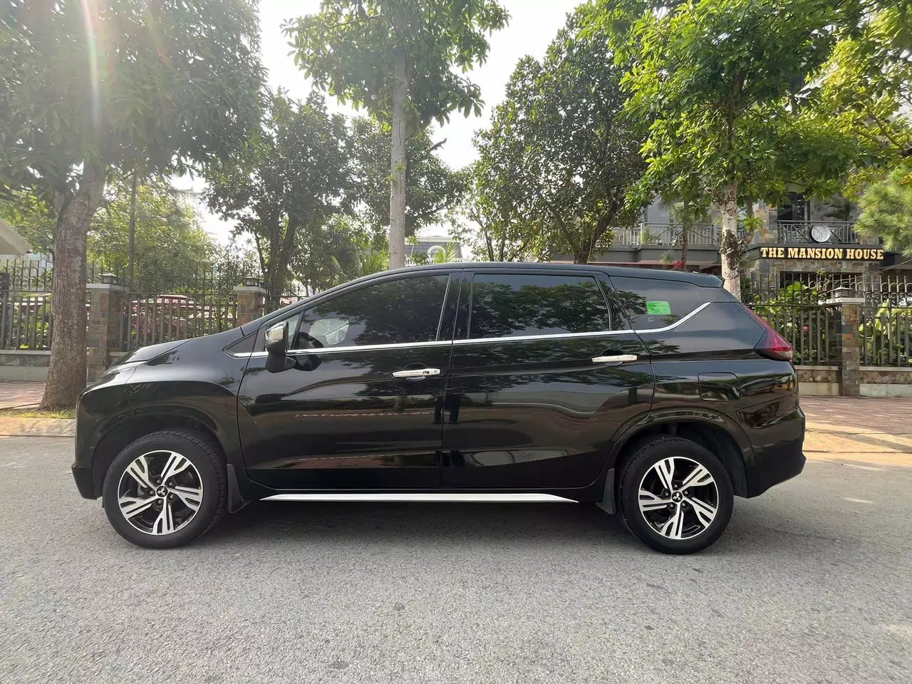 Chính chủ bán xe Mítubishi Xpan2021 số tự động-1
