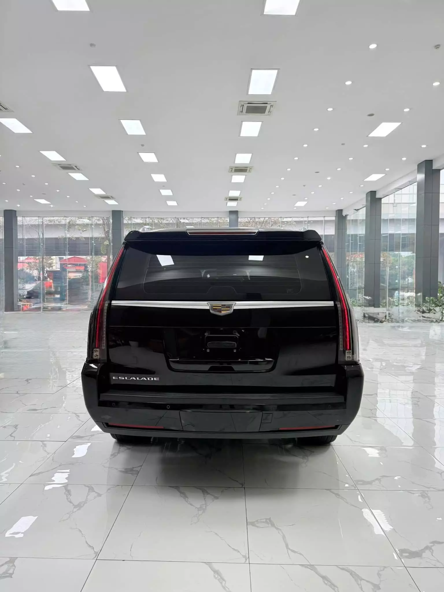 Bán Cadillac Escalade ESV Platinum 6.2, sản xuất 2016.-3