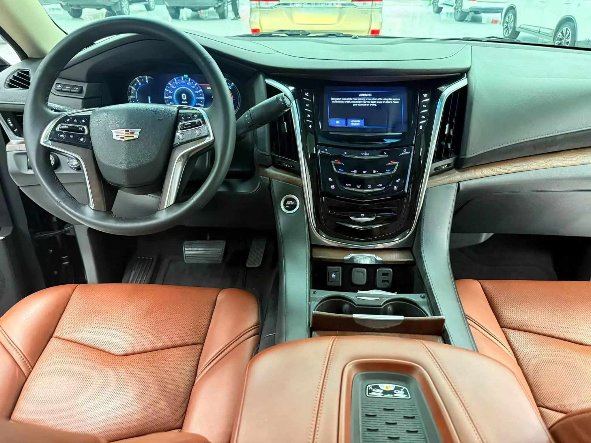 Bán Cadillac Escalade ESV Platinum 6.2, sản xuất 2016.-5