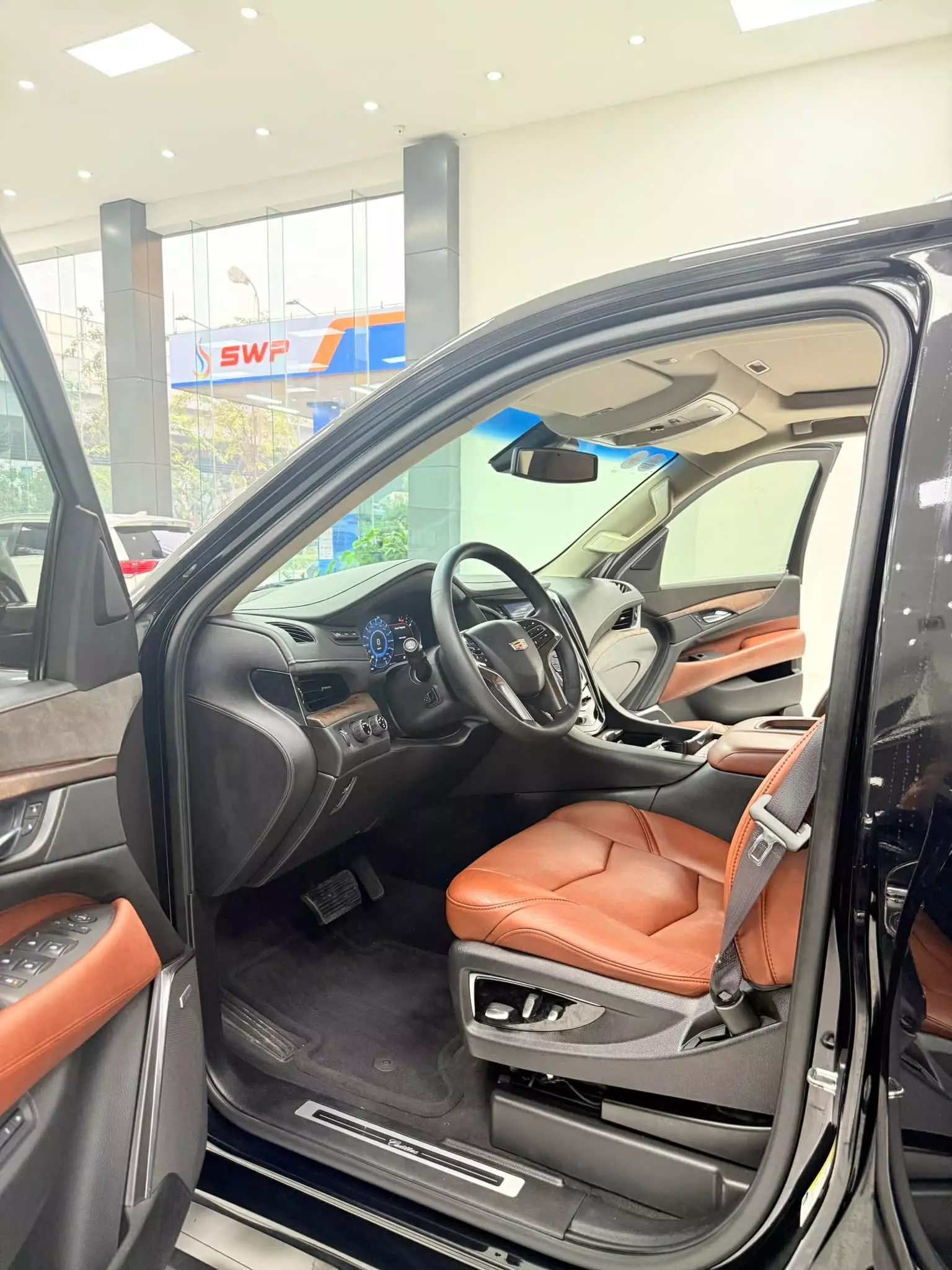 Bán Cadillac Escalade ESV Platinum 6.2, sản xuất 2016.-8