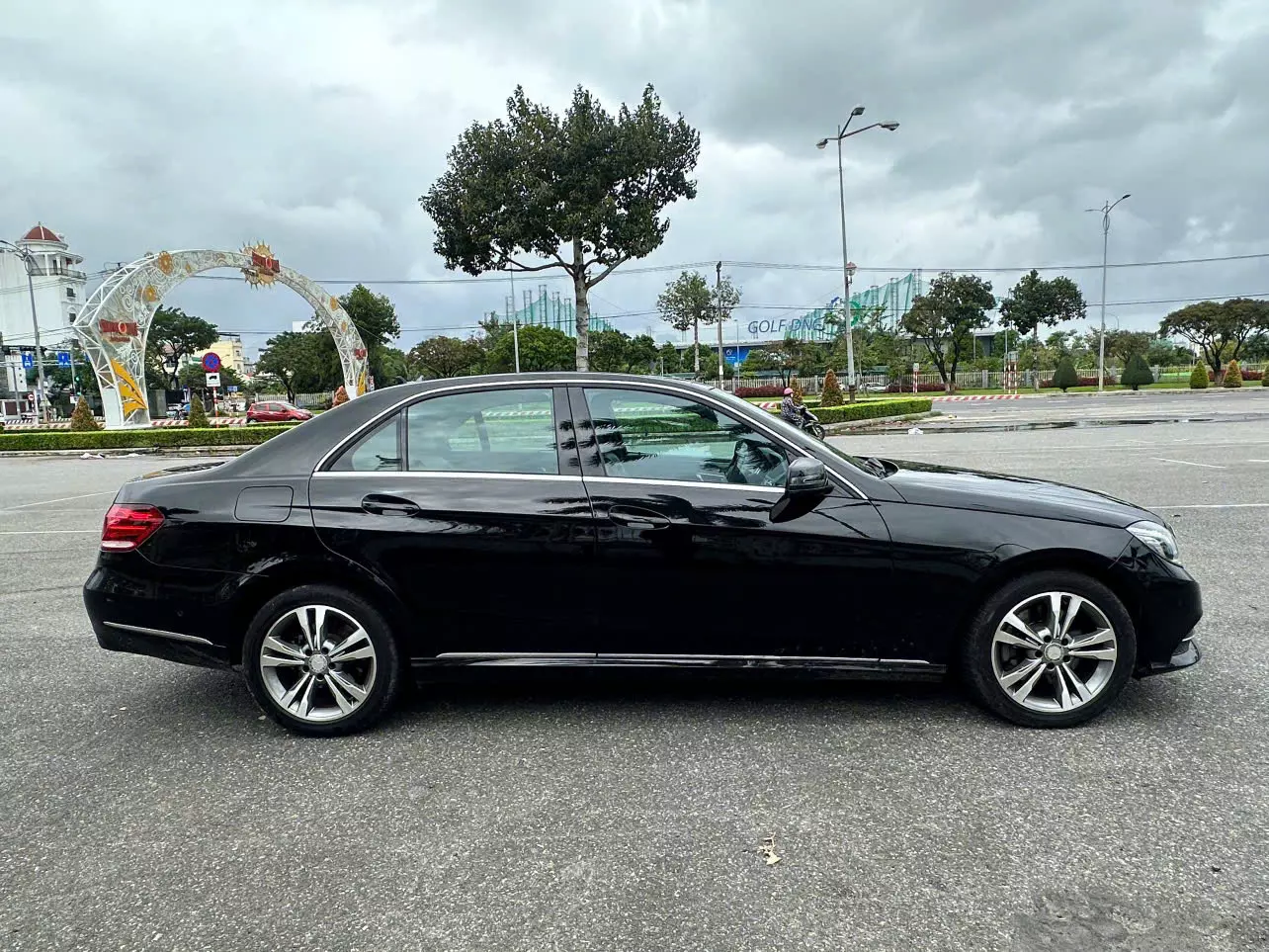 BÁN MERCEDES E250 SẢN XUẤT 2014, ĐĂNG KÝ 2015 – GIÁ TỐT-11