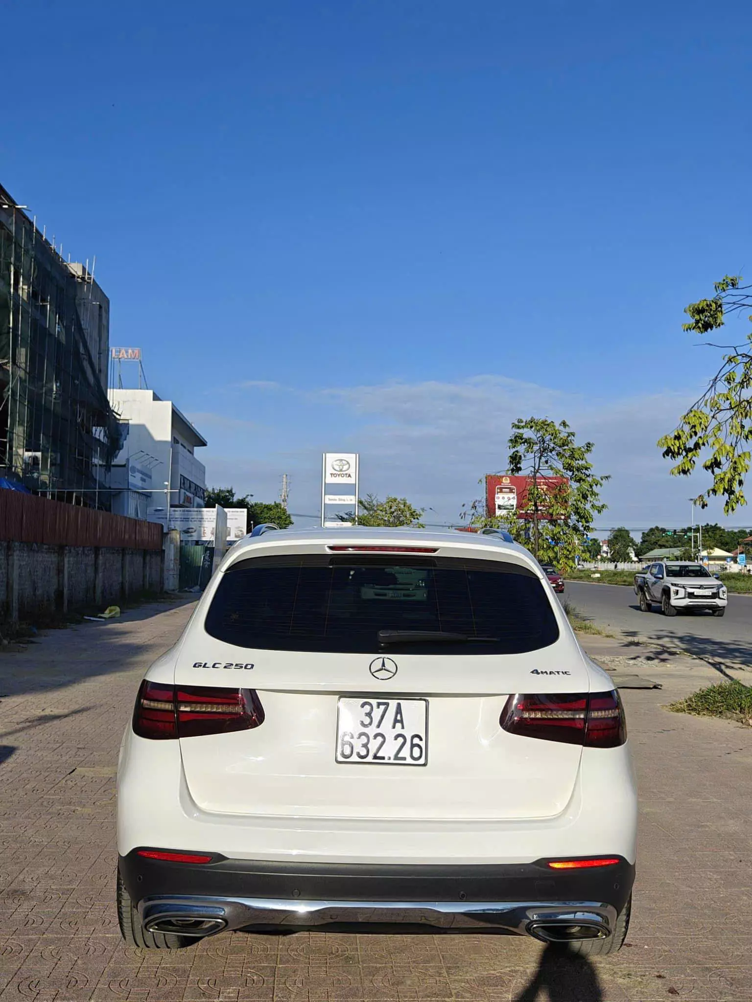 Xe Gia Đình Mercedes GLC 200 - 2019 - Giá : 1.050 Tỷ.-2