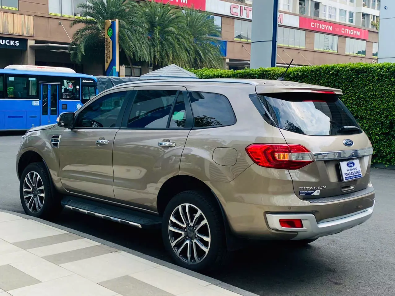 Cần bán Ford Everest Titanium 2020 – Xe đẹp, giá tốt, bảo hành chính hãng -1