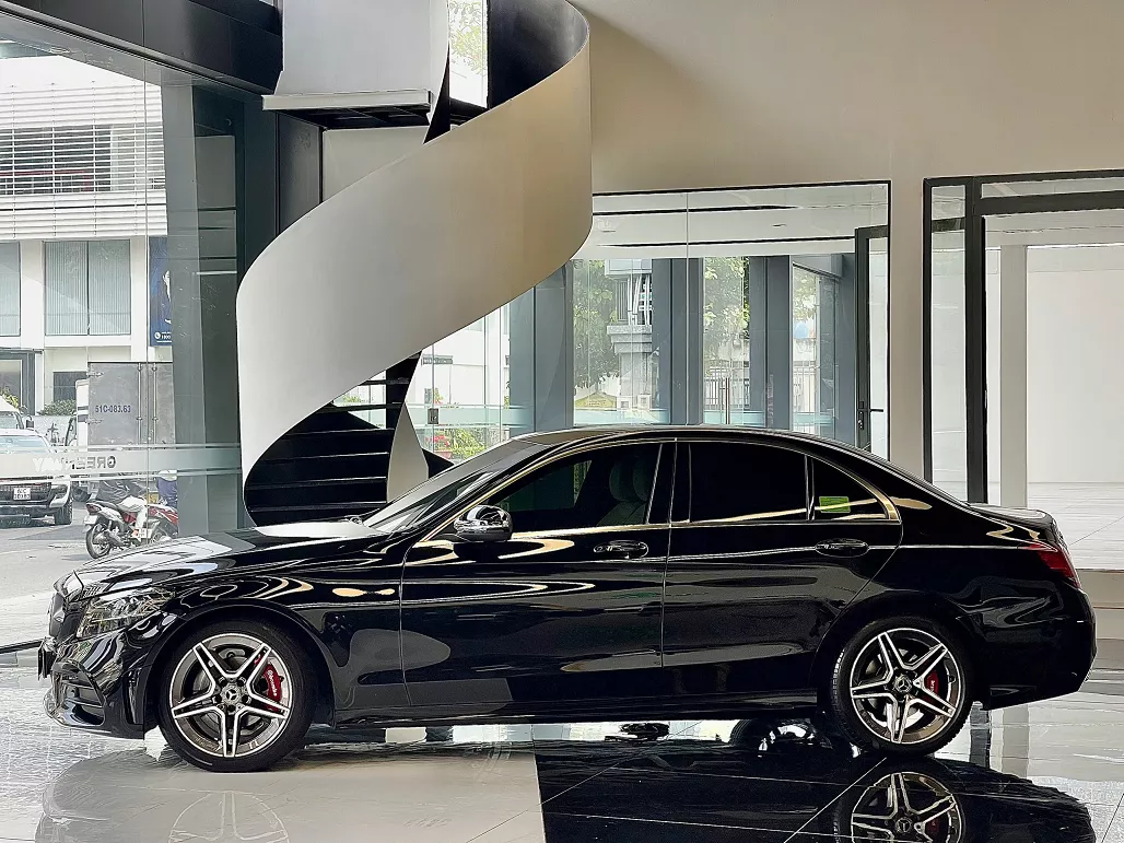 Mercedes - Benz C180 AMG-2