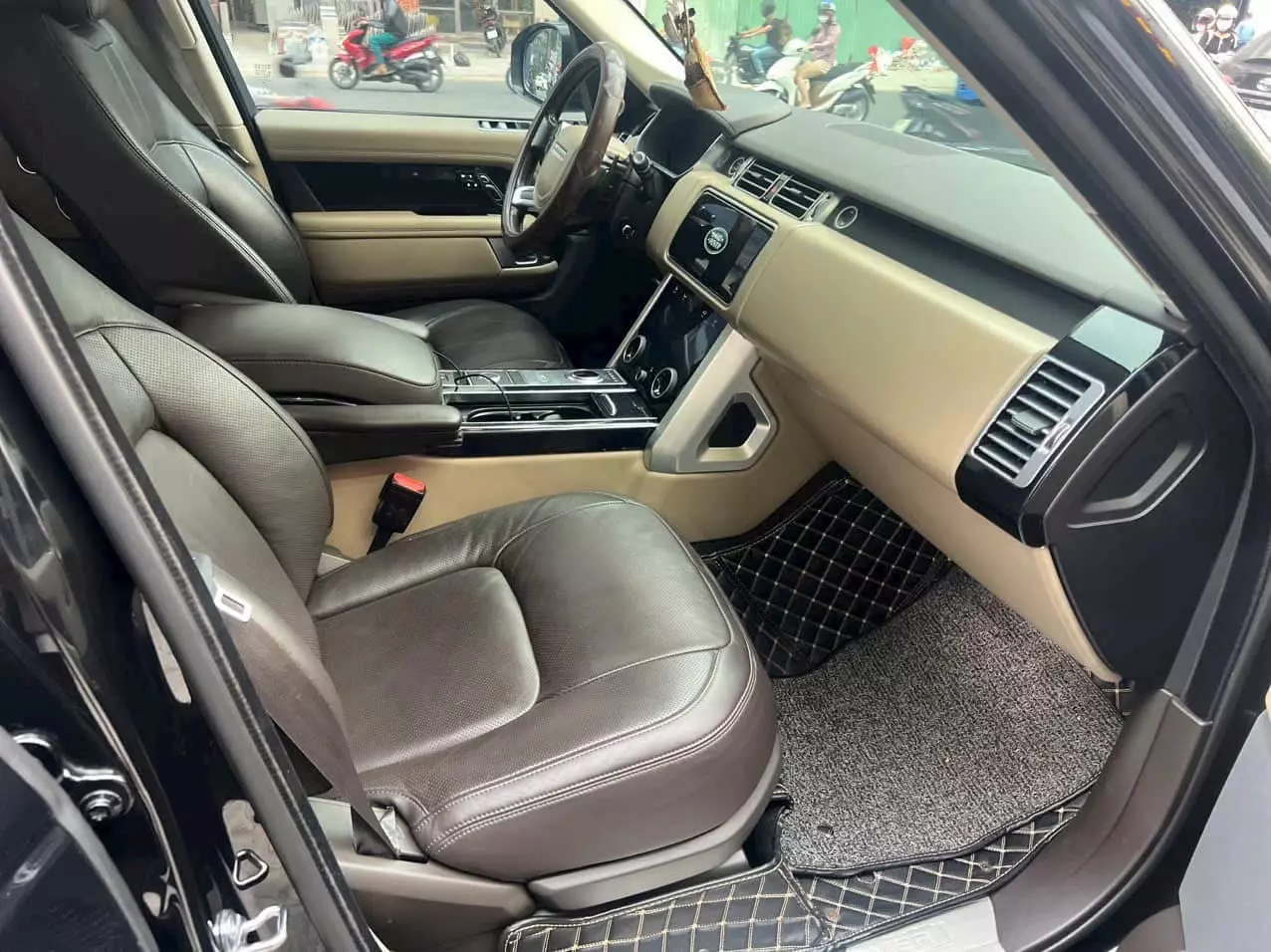 Bán Range Rover Vogue 3.0 L, sản xuất 2019-8