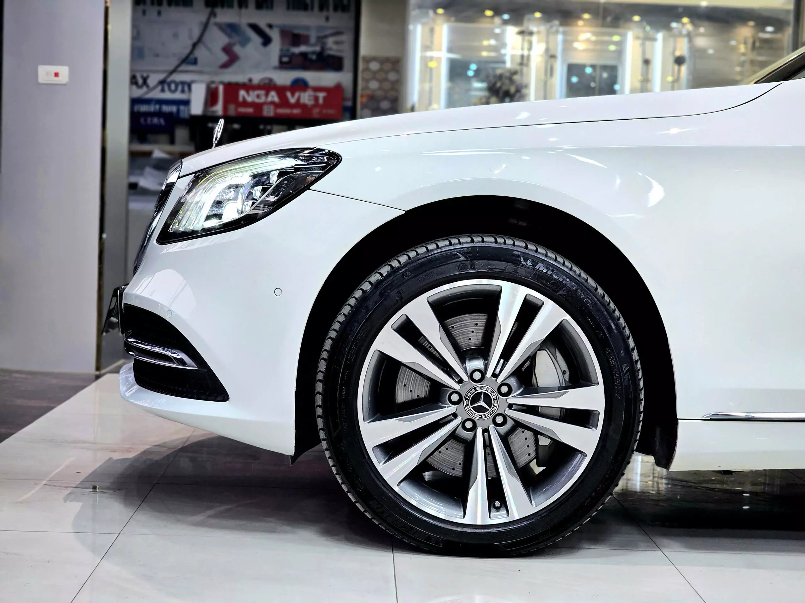 Mercedes  S450L Màu trắng / nội thất nâu -3