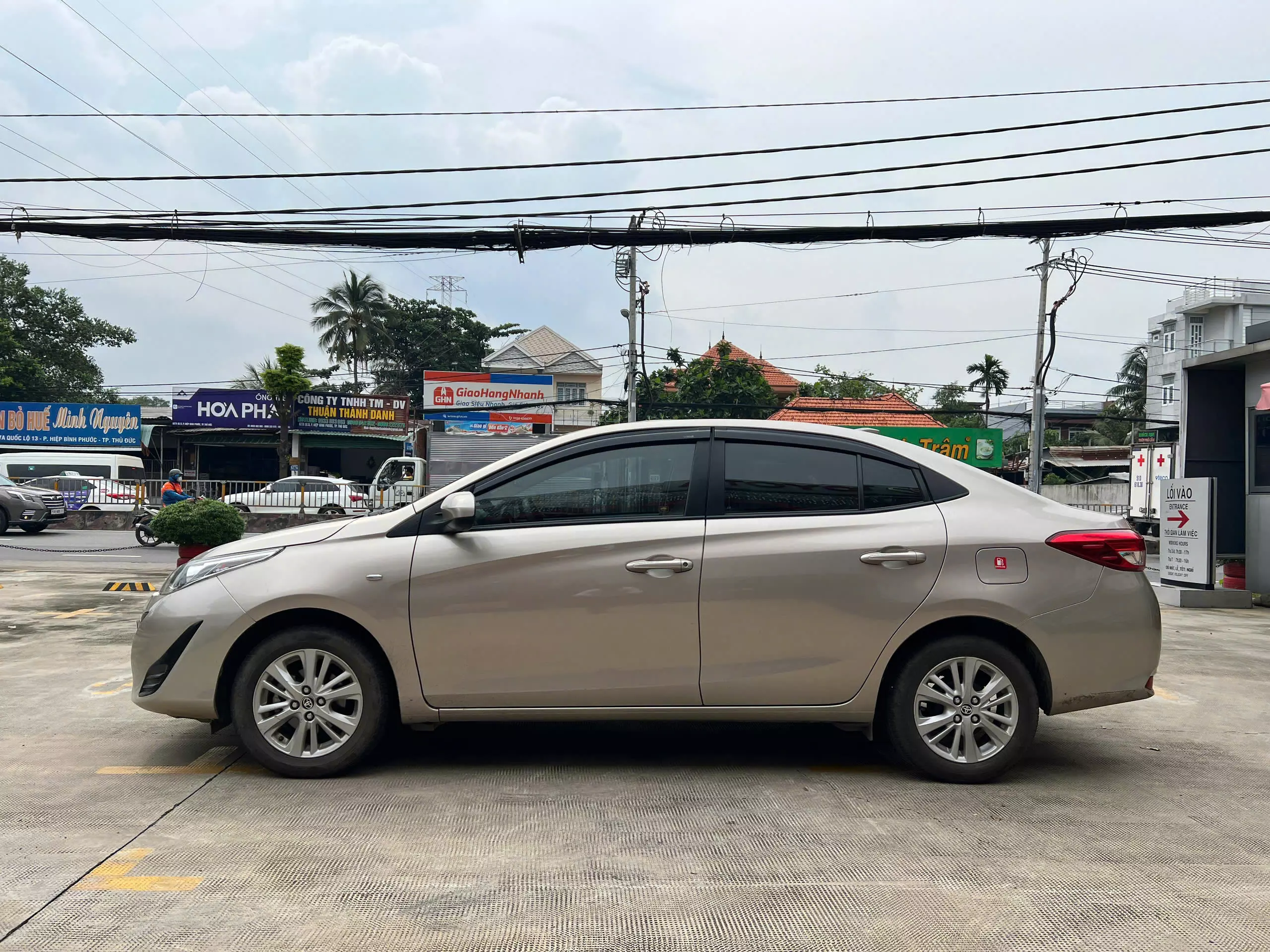 [Chính Chủ Cần bán] Toyota Vios 2019 số sàn, xe chuẩn gia đình mới đi 42.000 km, đầy đủ lịch sử hãng-3