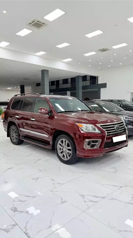 Bán Lexus LX570 sản xuất 2014, xe cực đẹp.-2