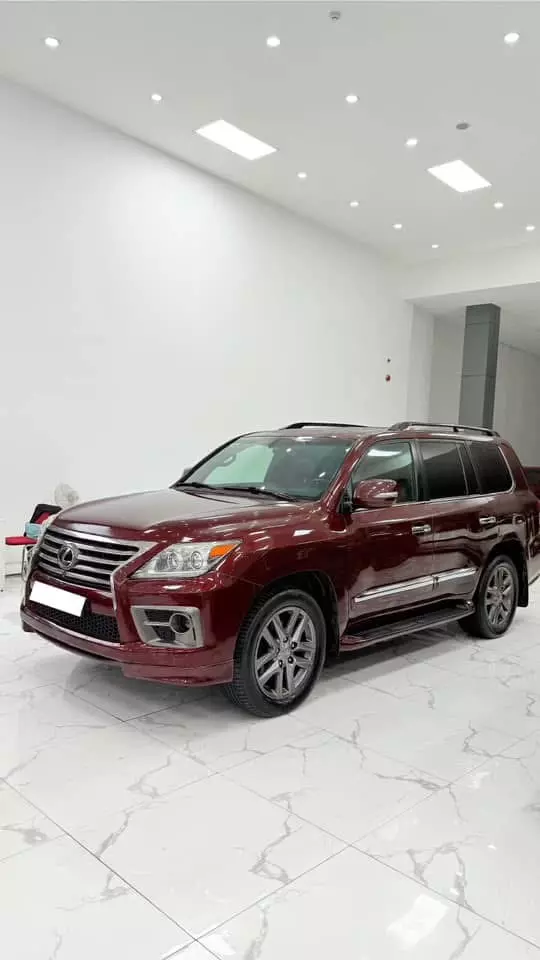 Bán Lexus LX570 sản xuất 2014, xe cực đẹp.-1