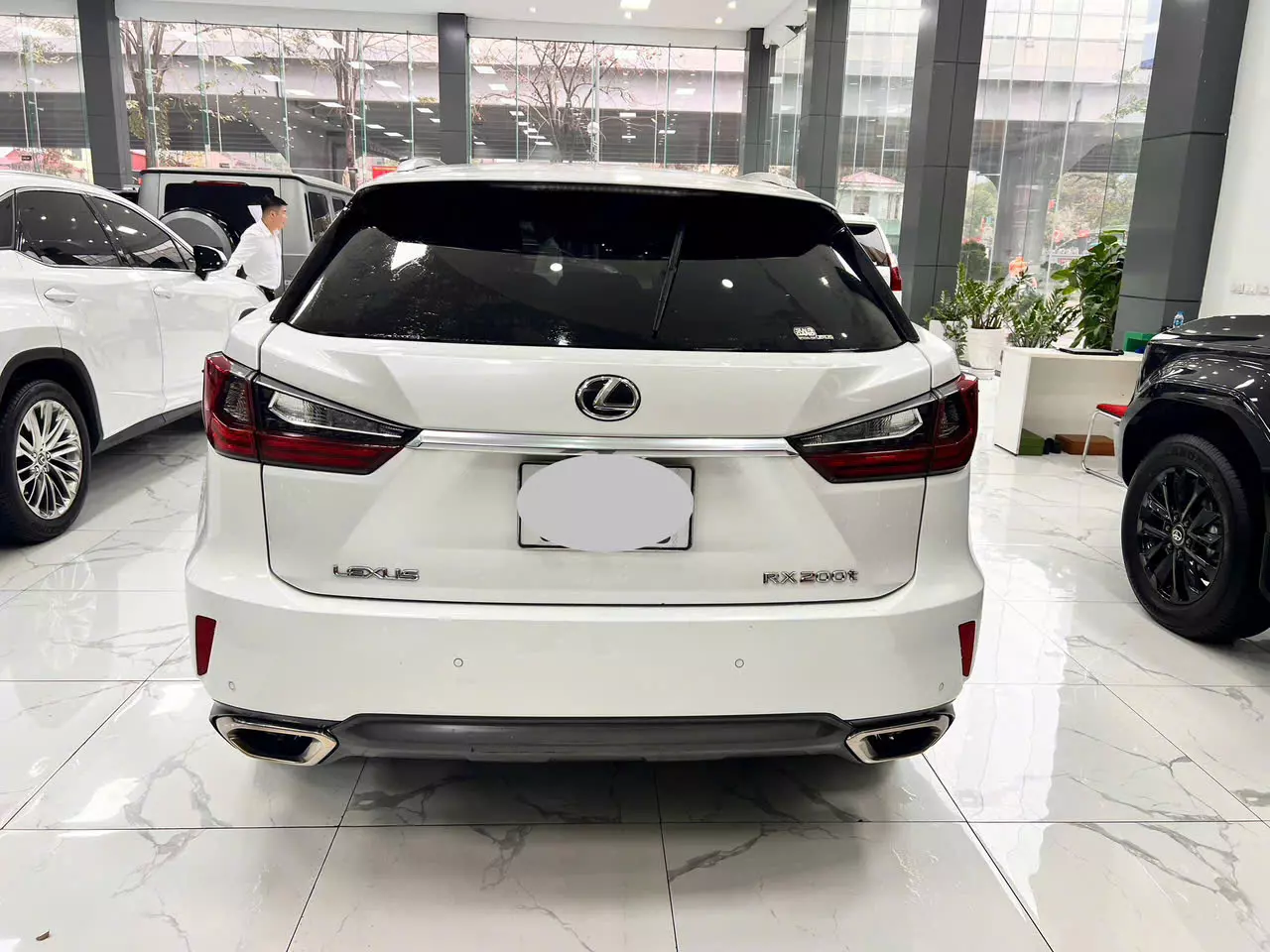 Em bán Lexus RX200t màu Trắng nội thất kem xe sản xuất năm 2016 đăng ký cá nhân.-3