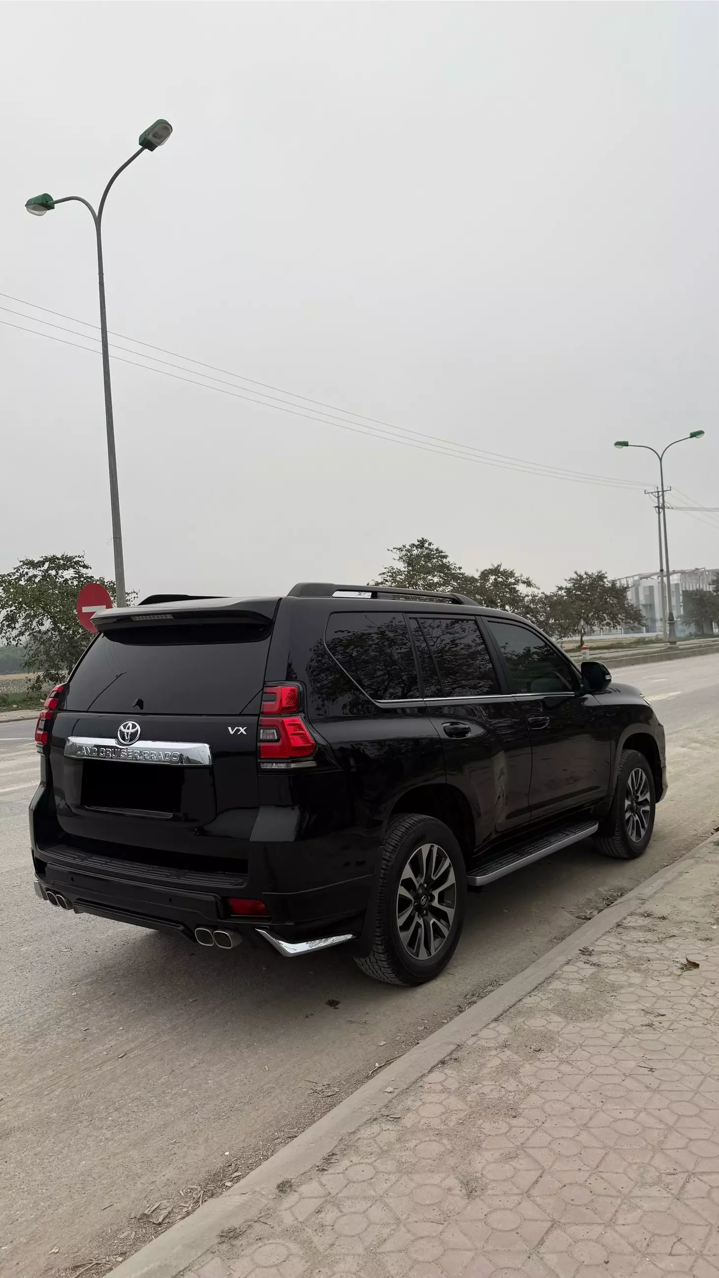 Bán Toyota Prado VX model 2022, sơn zin 99,99%.-5