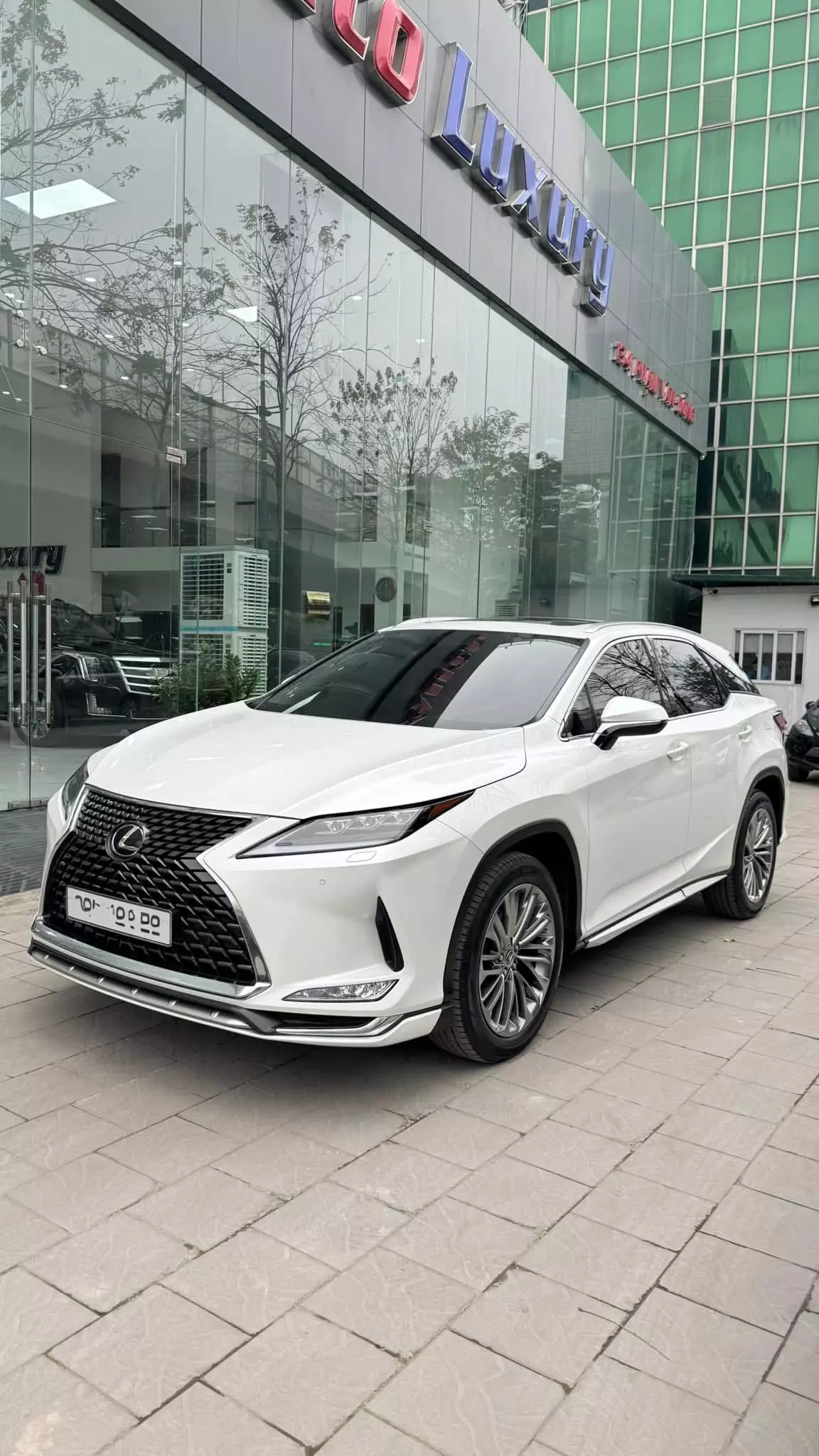 Bán Lexus RX300 sản xuất 2021, xe đi 2 vạn km cực mới.-1