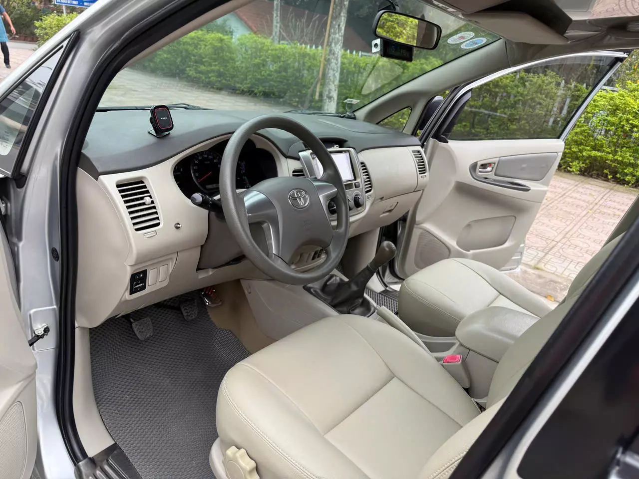 Toyota Innova 2.0E sx 2016, Odo 14v km zin-5