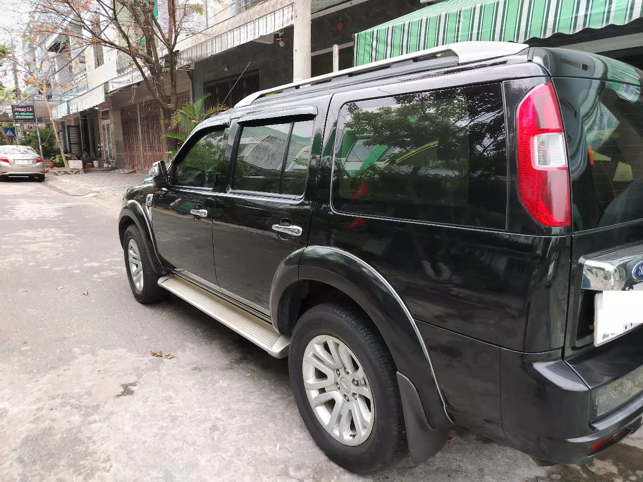 Chính chủ bán xe FORD EVEREST sản xuất năm 2013-0