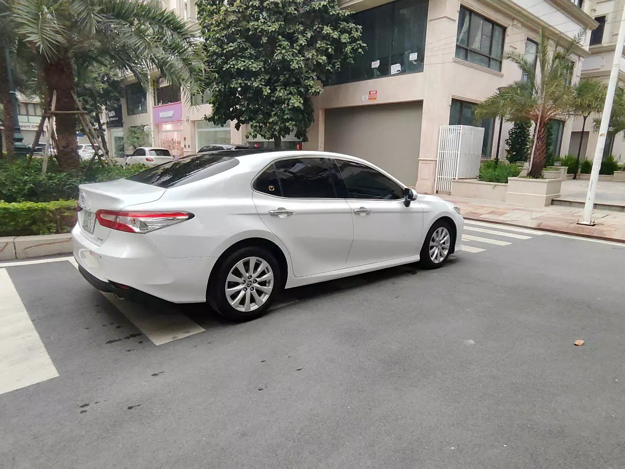 Toyota Camry 2020 2.0G,nhập khẩu chính chủ như mới-0