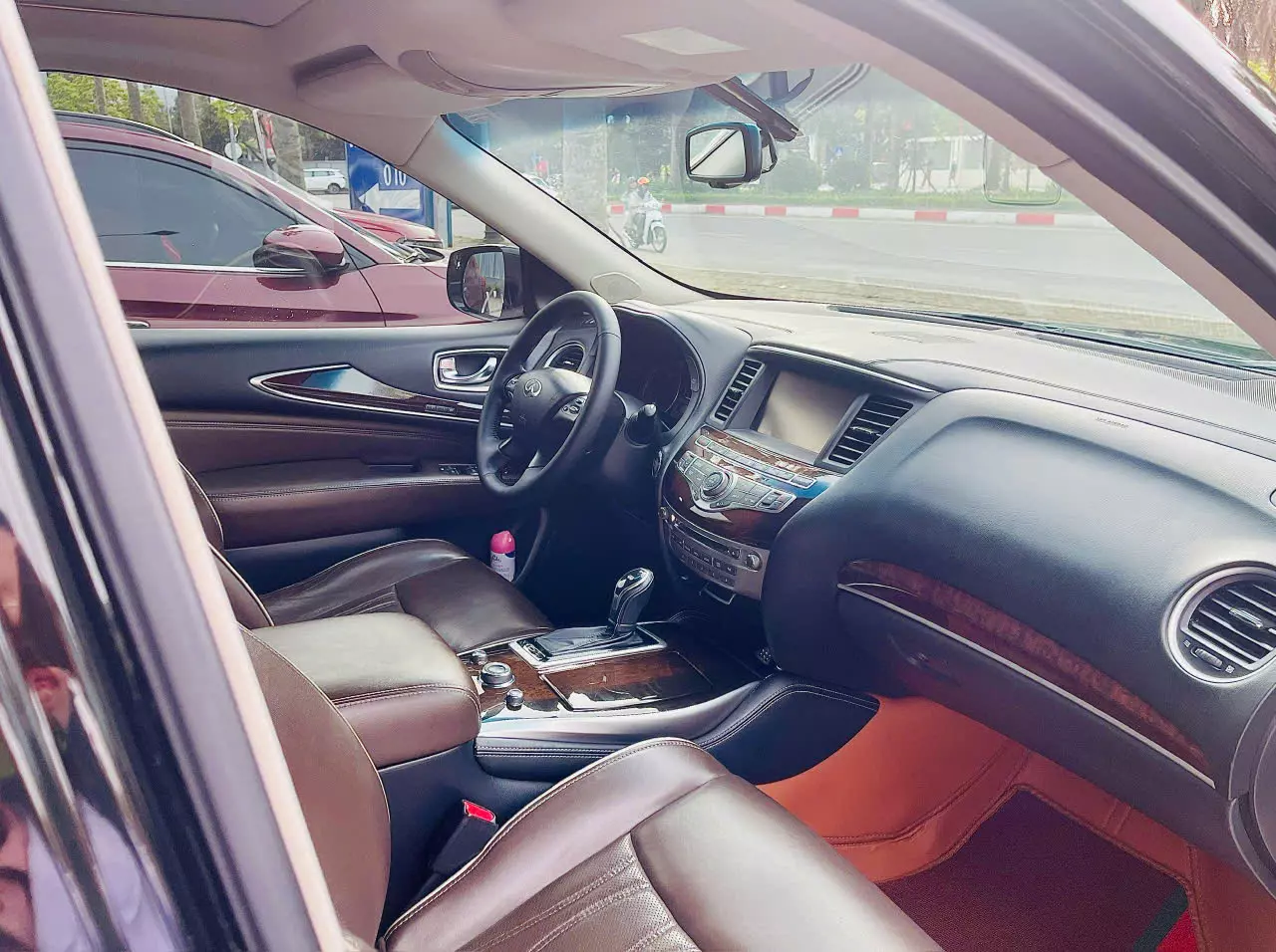 Cần tiền bán gấp Xe Infiniti QX60 2017, đăng ký 2018, giá lăn bánh 3.6 tỷ, nay chỉ bán 1.275 triệu-1
