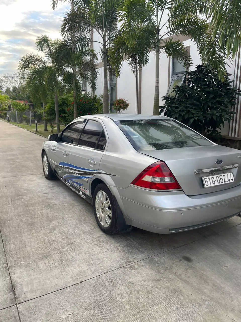BÁN XE GIA ĐÌNH FORD MONDEO 2.5 AT 2003 - 80 TRIỆU.-0