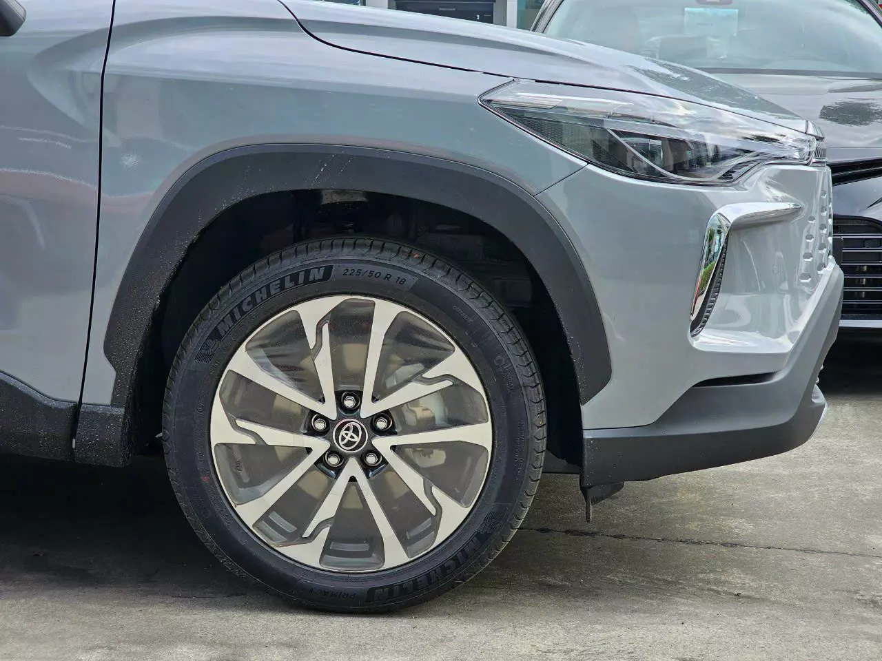 Cần Bán Xe COROLLA CROSS MỚI -2