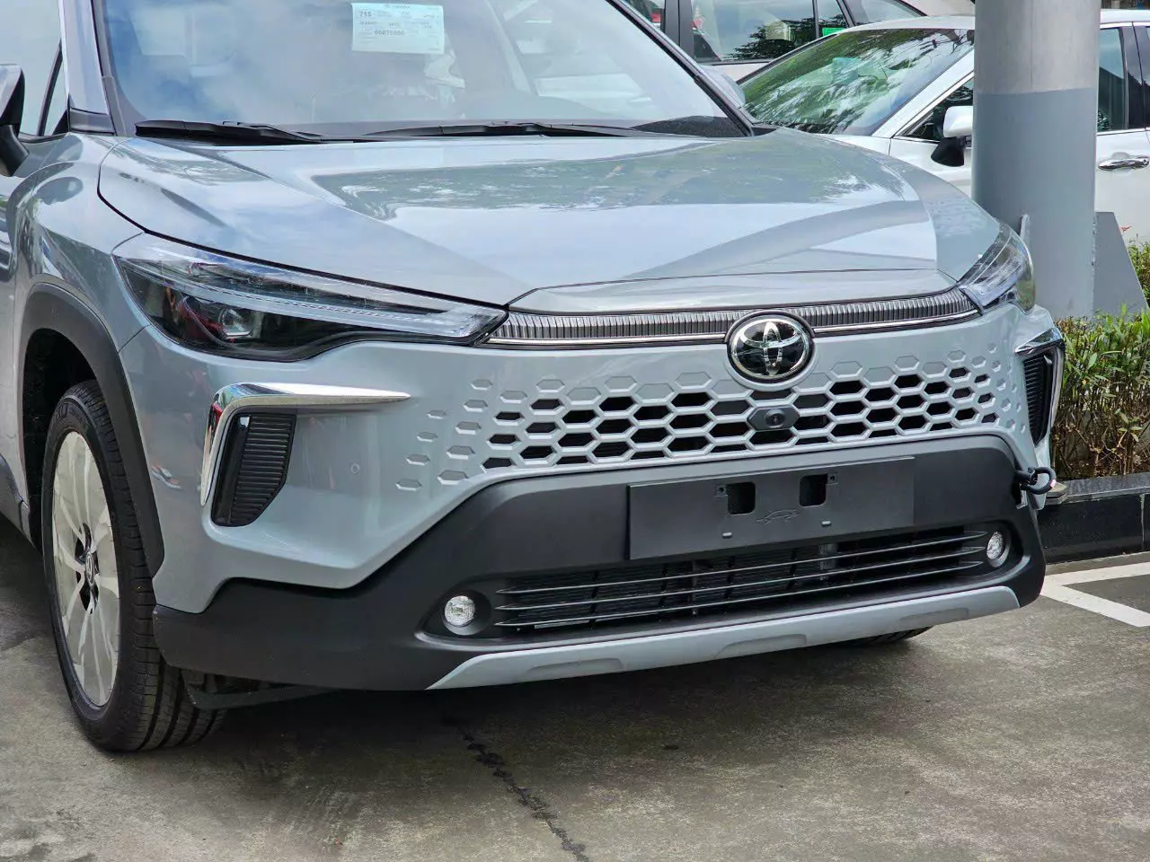 Cần Bán Xe COROLLA CROSS MỚI -3