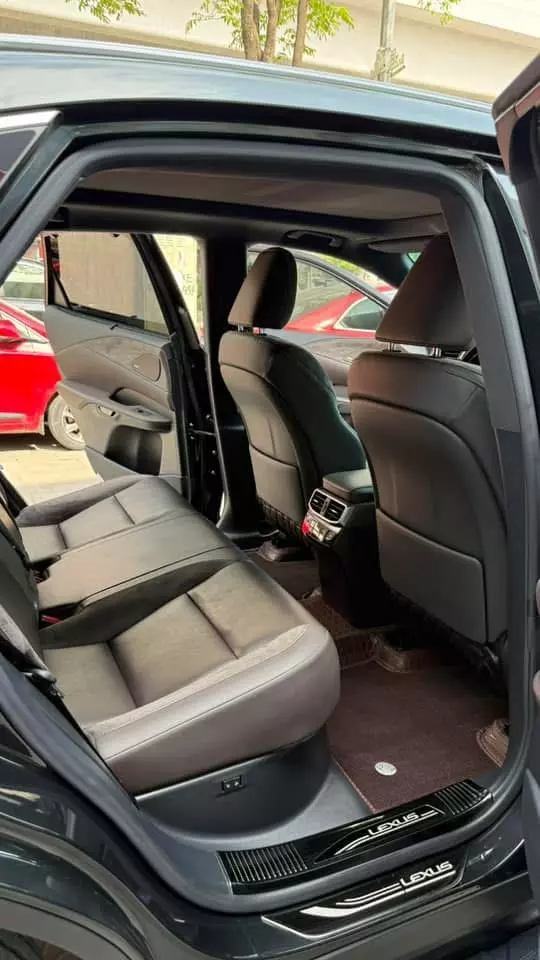 Bán Lexus RX350 Luxury xuất 2023 siêu lướt.-10