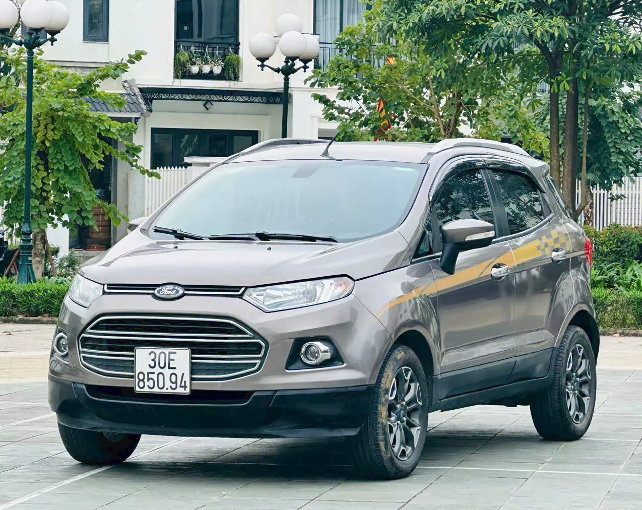 Chính chủ bán xe Ford ecosboot 2017 Titanium-1