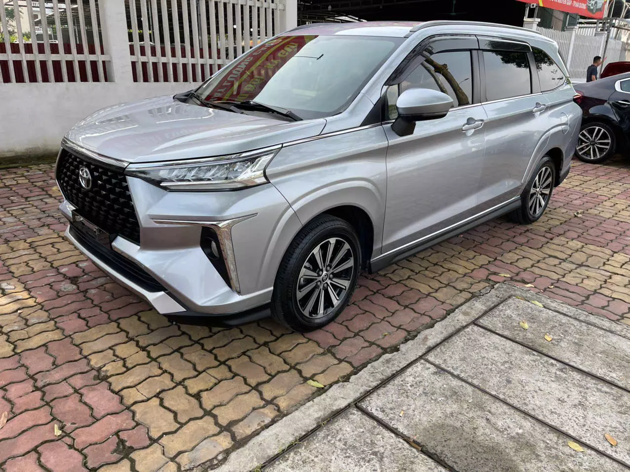 Bán Ôtô Toyota Veloz CVT 2022, Số Tự Động, Màu bạc, 61000km , 525 triệu-1