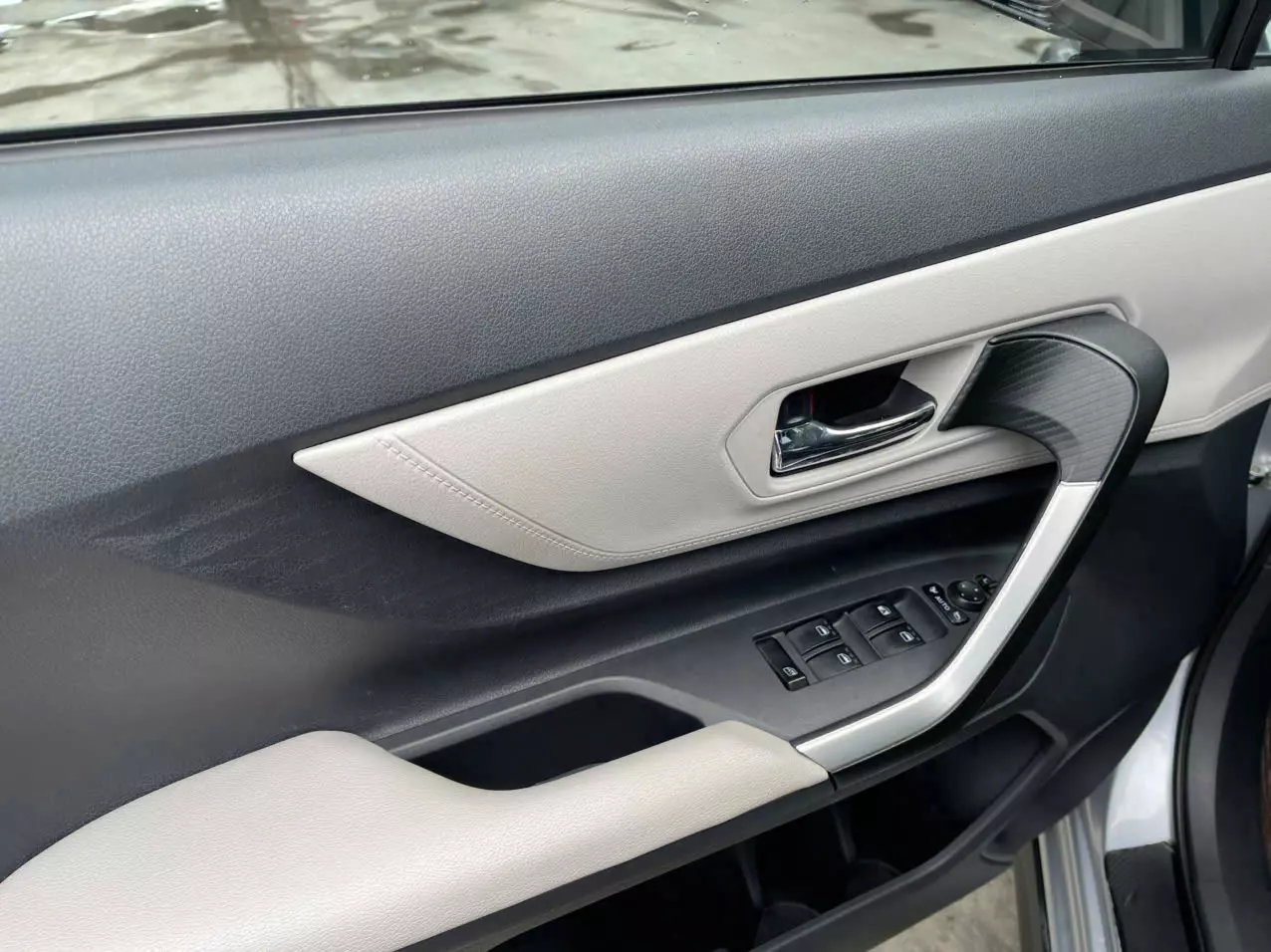 Bán Ôtô Toyota Veloz CVT 2022, Số Tự Động, Màu bạc, 61000km , 525 triệu-5