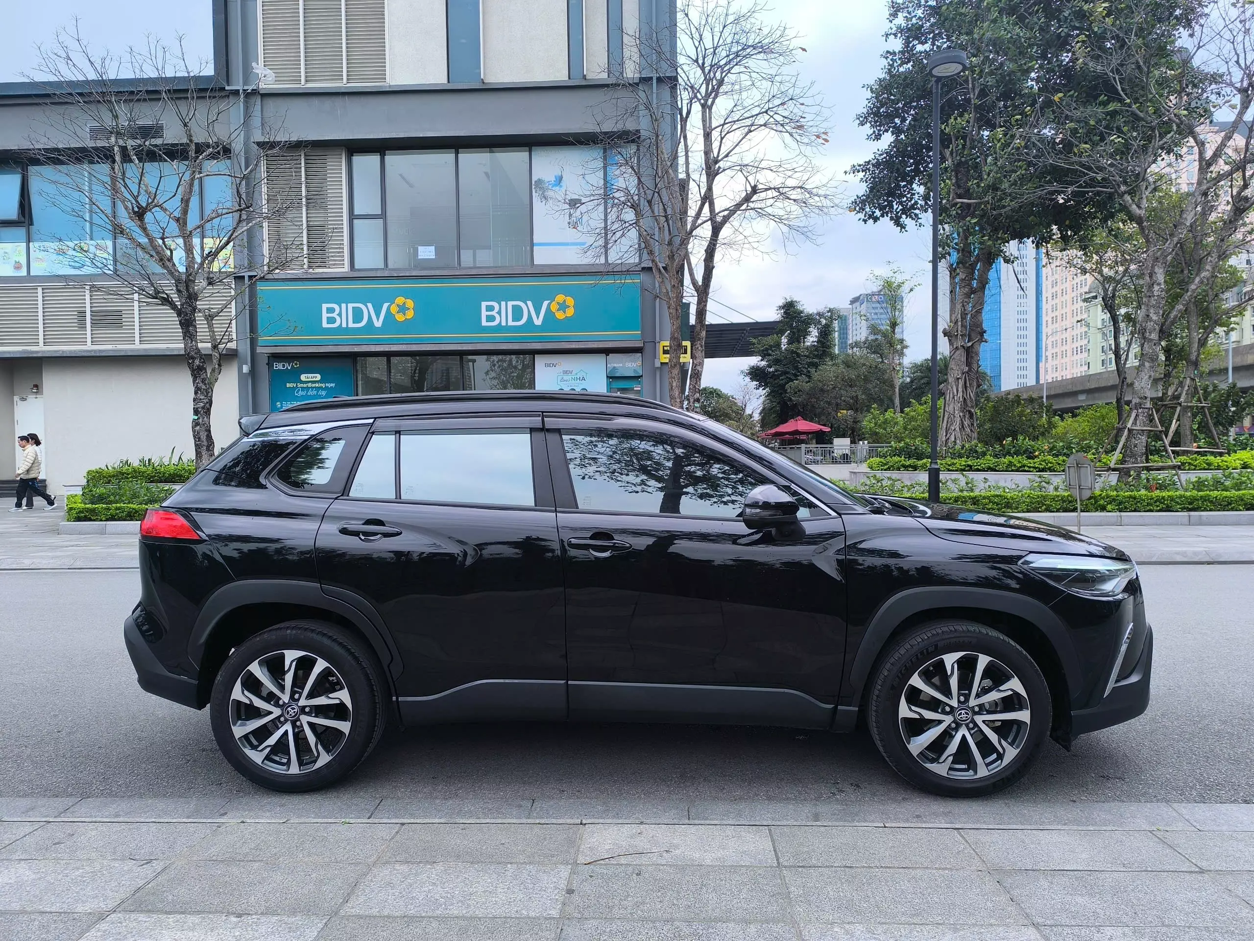 Chính Chủ Cần Bán Xe Toyota Cross 2020 Bản V-1