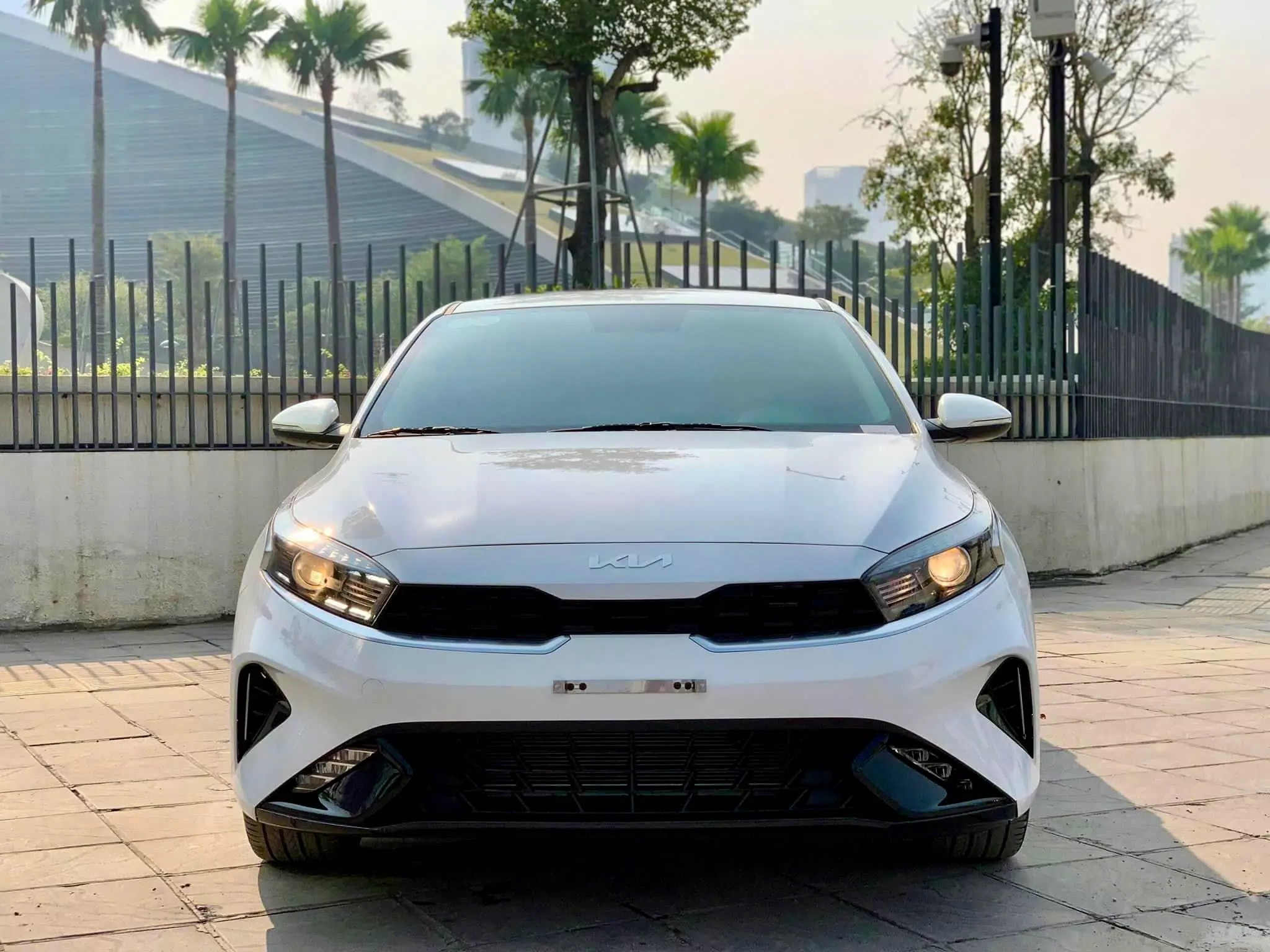 ♦ KIA K3 1.6 AT LUXURY – ƯU ĐÃI CỰC KHỦNG TRONG THÁNG 5! ♦ -0