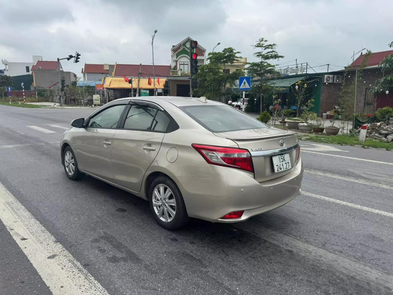 Cần bán Toyota Vios G 2015 – Số tự động – Giá 290 triệu-0