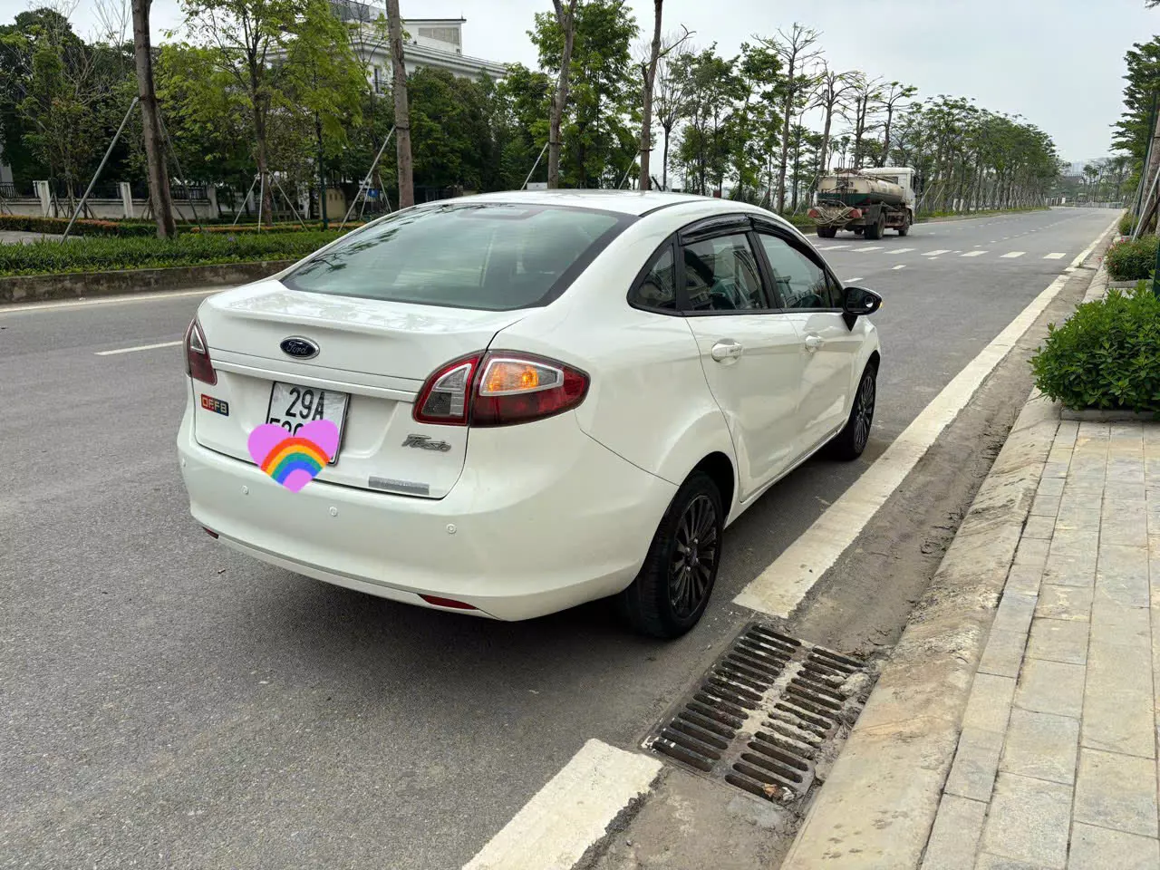 Ford Fiesta 2011 1.6 AT Sedan - 115000 km-4