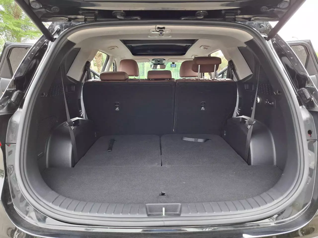 Chính chủ bán Santafe Premium 2.5L HTRAC, sản xuất 2022 màu đen, đăng ký tên cá nhân-3