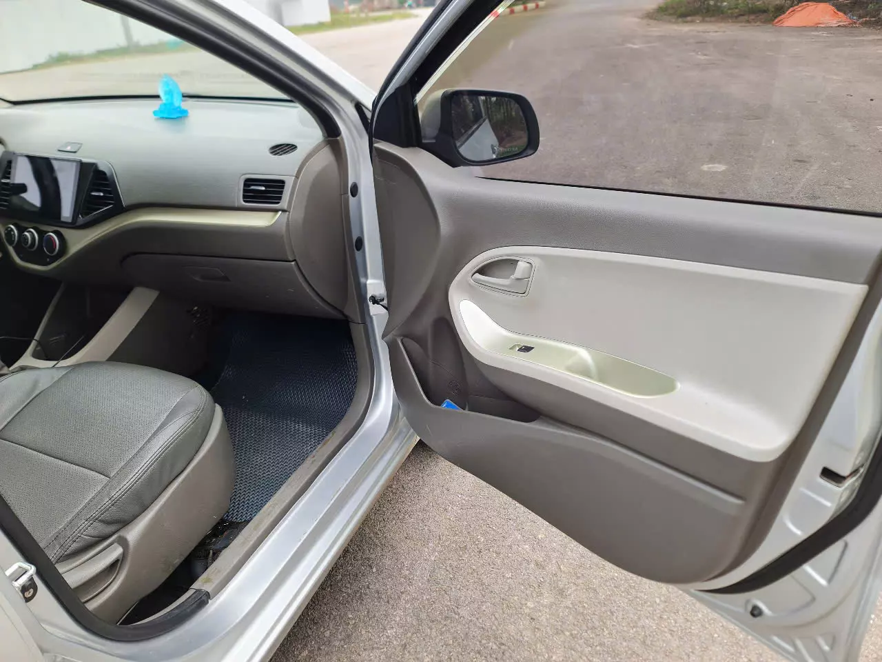 Chính chủ bán xe KIA MORNING Đời 2020 số sàn. -0