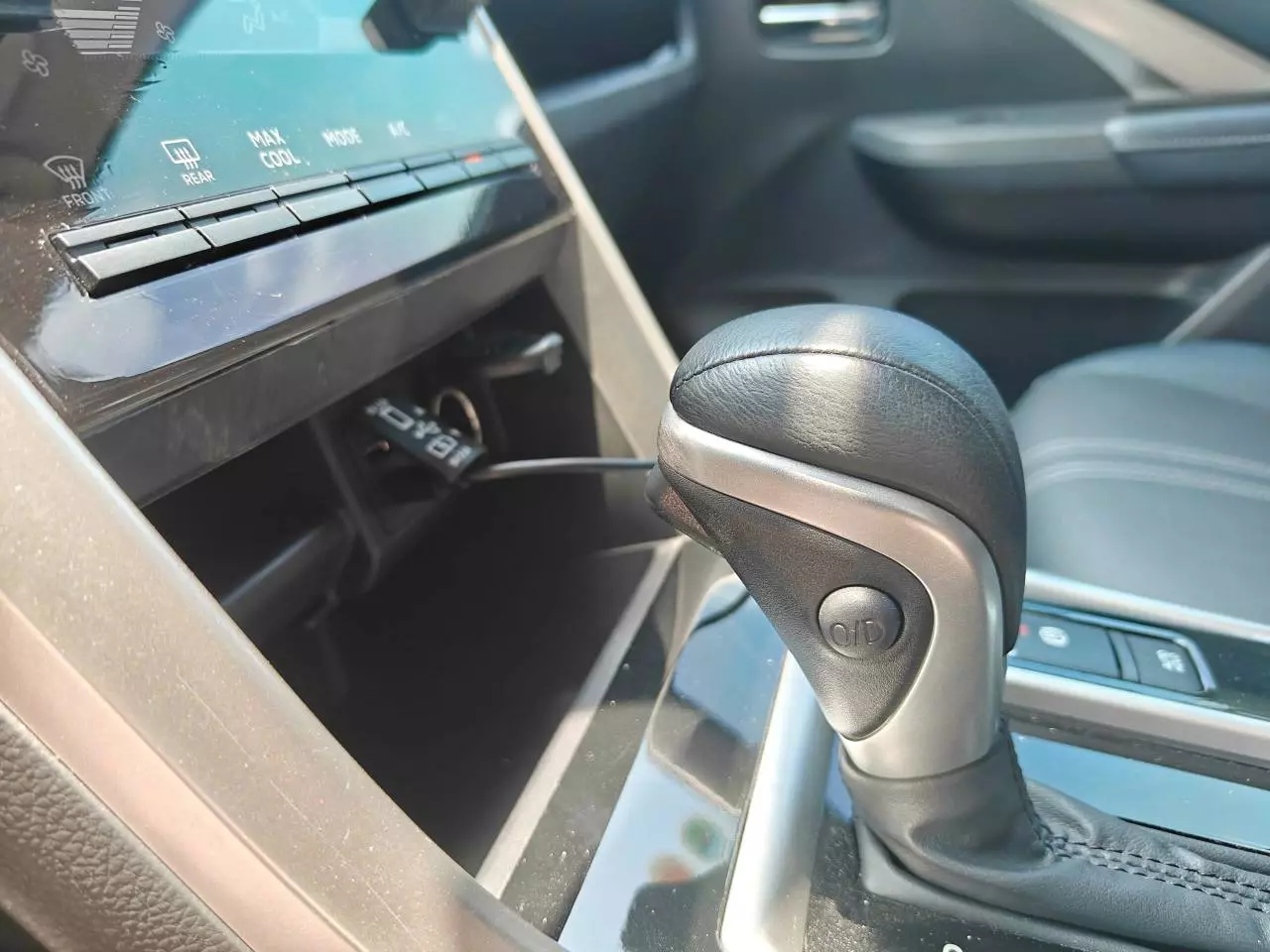 Bán xe Mitsubishi Xpander Cross 2024, màu xám, nhập khẩu chính hãng, giá tốt-7