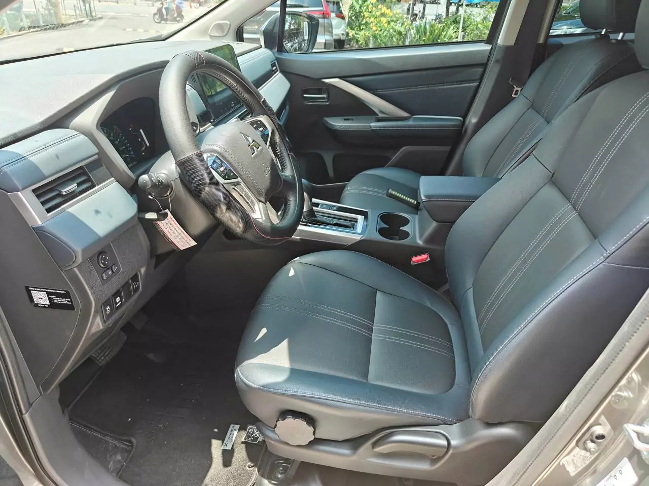 Bán xe Mitsubishi Xpander Cross 2024, màu xám, nhập khẩu chính hãng, giá tốt-8