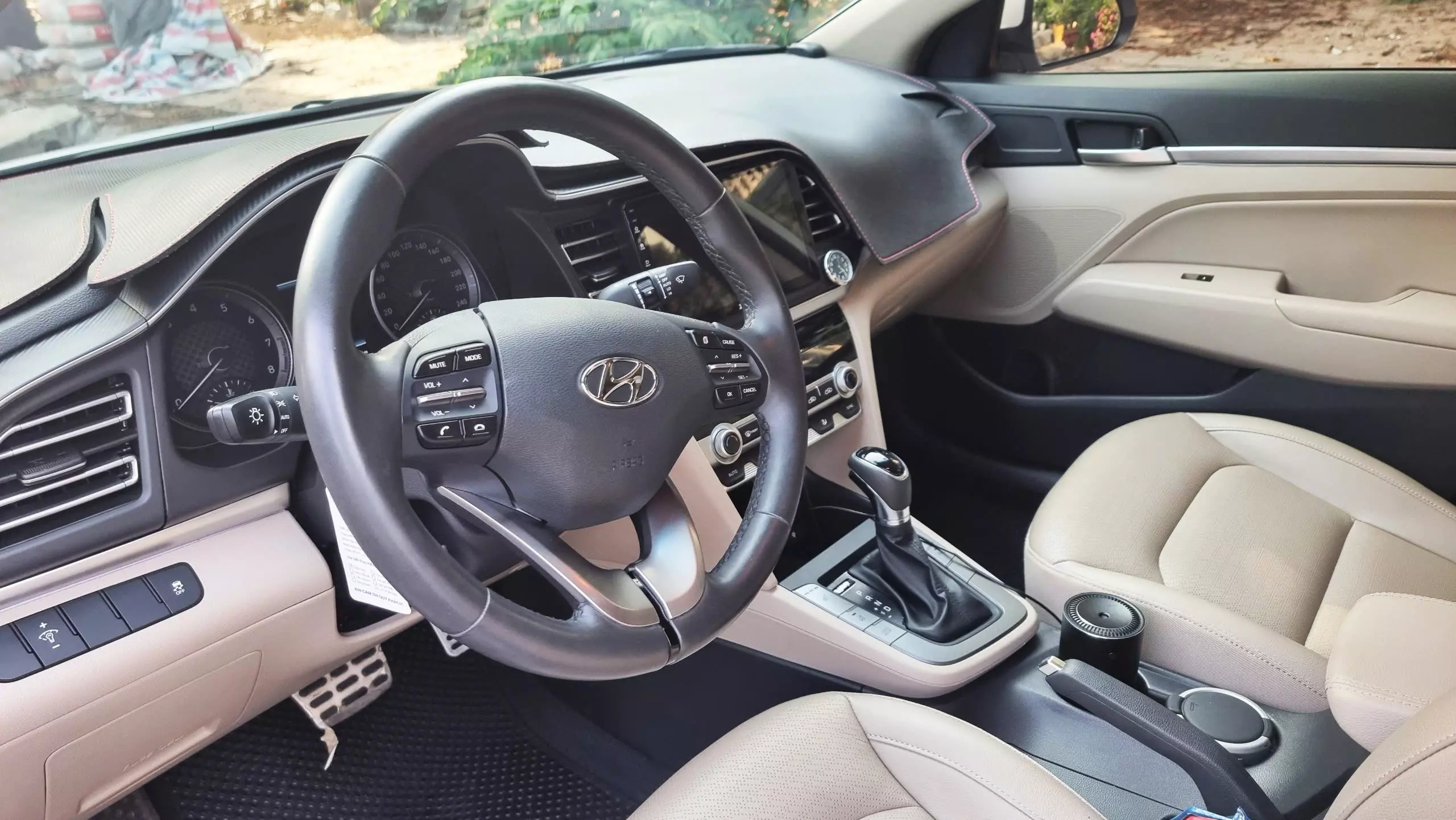 Hyundai Elantra 2021 2.0 AT - 6600 km-1