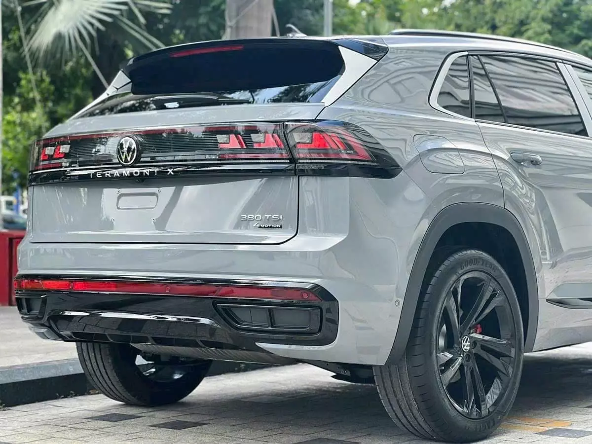 CẦN BÁN XE 5 CHỖ Volkswagen Teramont X-1