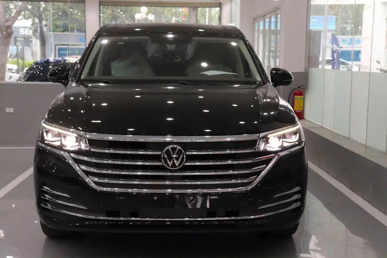 CẦN BÁN XE Volkswagen Vilorant Luxury-8