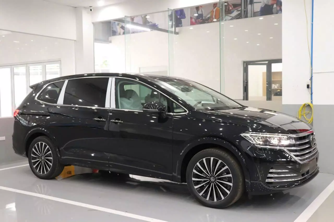 CẦN BÁN XE Volkswagen Vilorant Luxury-7