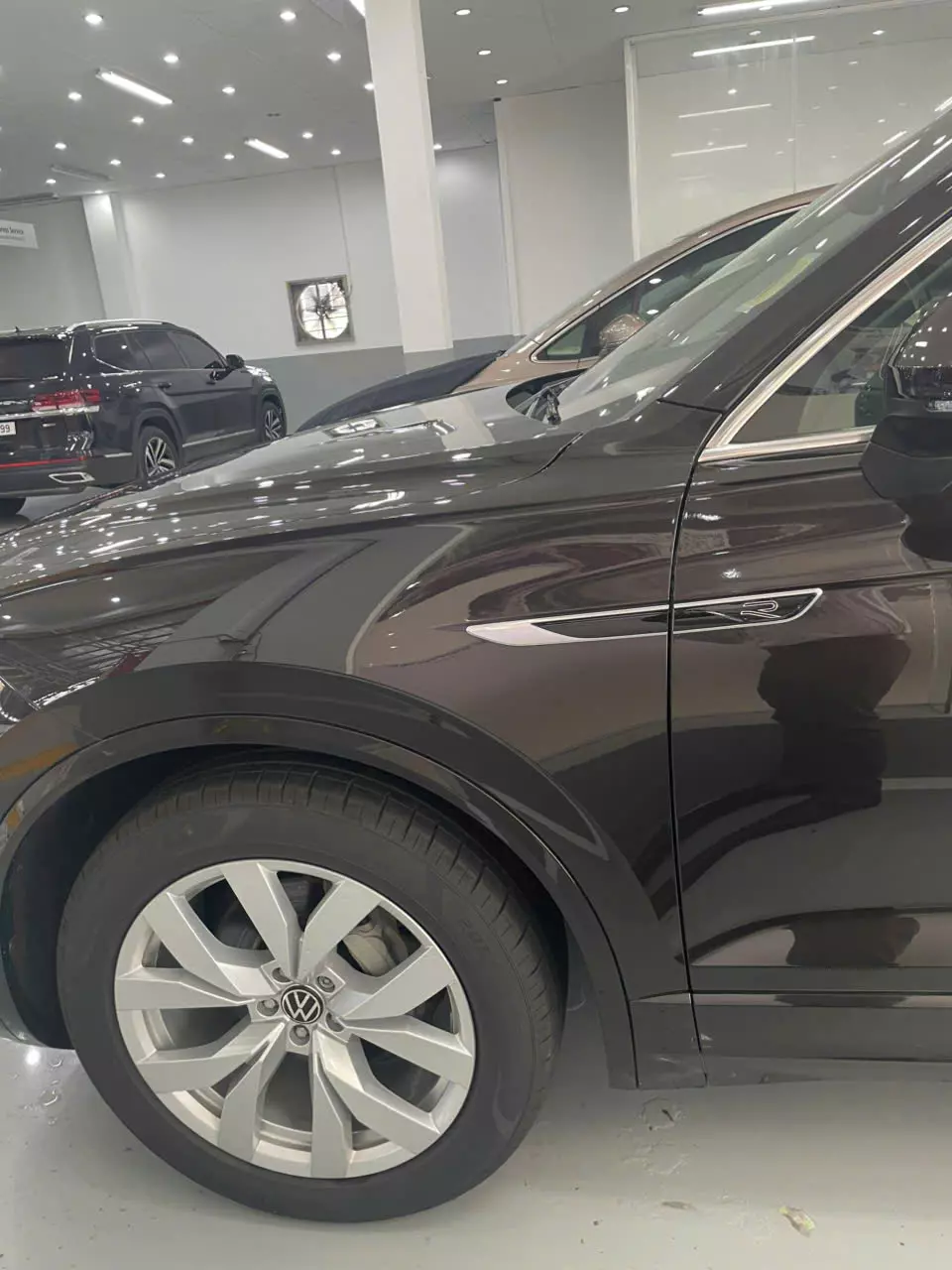 CẦN BÁN XE Volkswagen Touareg-2