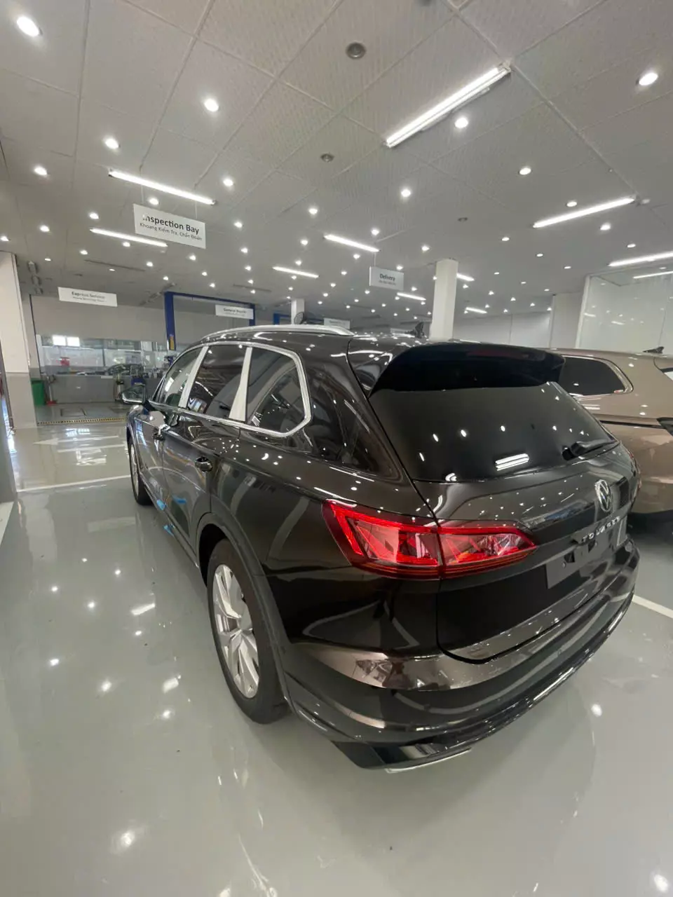 CẦN BÁN XE Volkswagen Touareg-3
