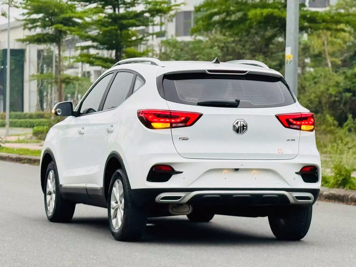 SUV ANH CHỊ MÌNH ƠI – LĂN BÁNH TỈNH CHỈ TỪ 5XX TRIỆU-2