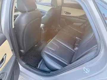 Hyundai Elantra 2023 1.6 AT Đặc biệt - 595 triệu-4