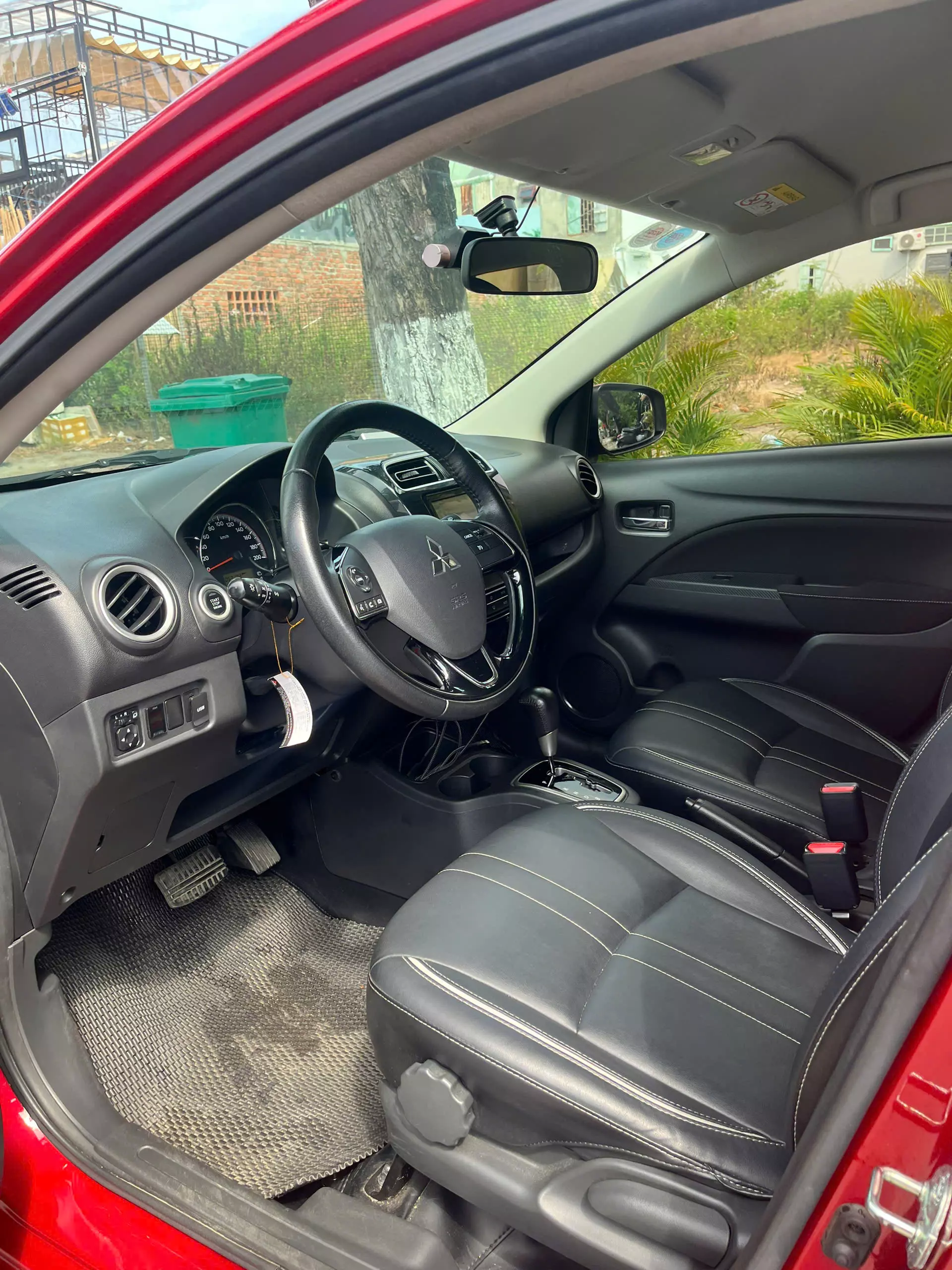 Mitshubishi Atrage 2020 ( mua cuối 2020 ) CVT-2