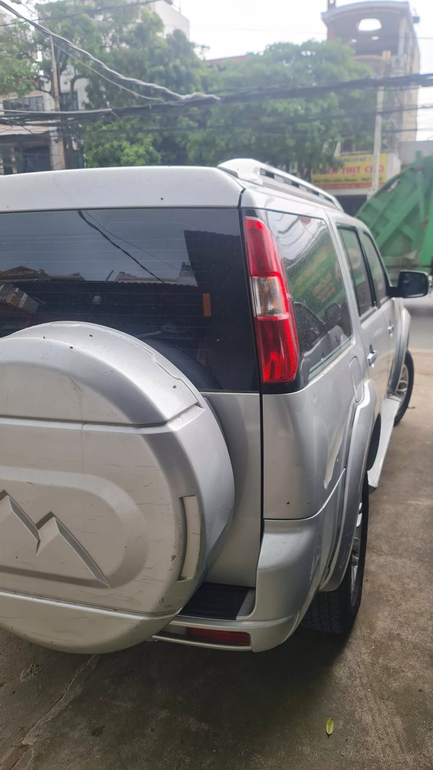 CẦN BÁN XE FORD EVERET  SẢN XUẤT NĂM 2011-4